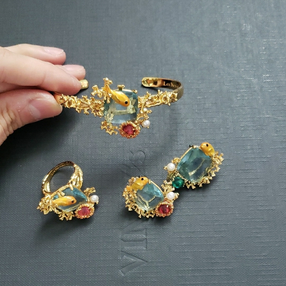 Elegant Gold and Blue Jewelry Set